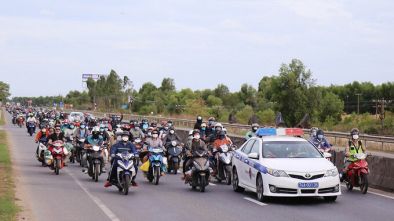 Chuyên gia: Tổ chức cứu trợ ngay để người dân 'ở đâu yên đấy'